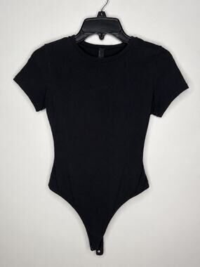 SKIMS Black Crew Neck Short Sleeve Bodysuit Size M Soft Stretch Essential Basic